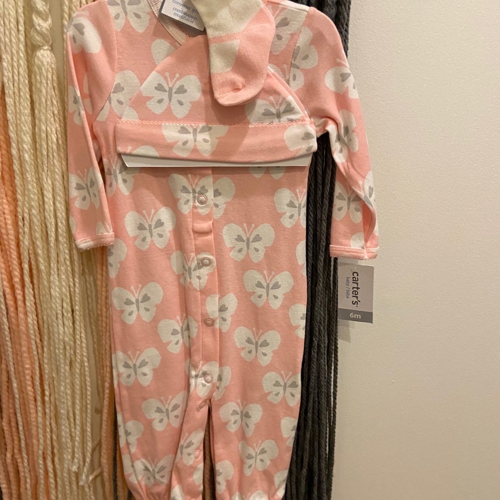 BNWT onesie, hat and socks